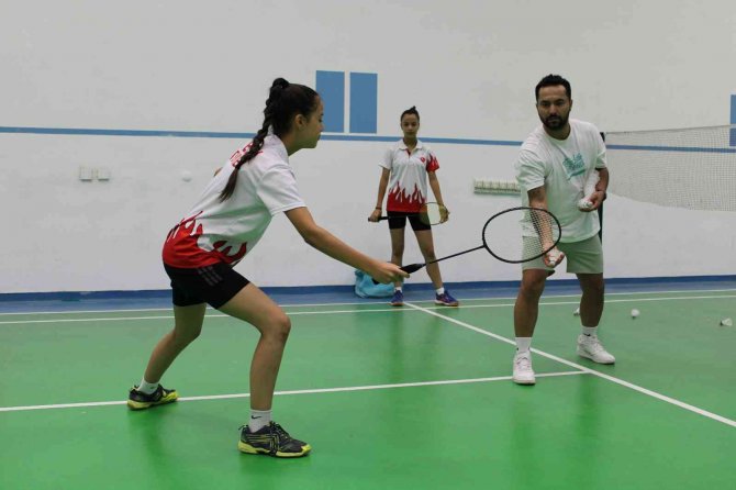 İ̇kiz Raketler Önce Avrupa’da Sonrada Olimpiyatlarda Yarışmayı Hedefliyor