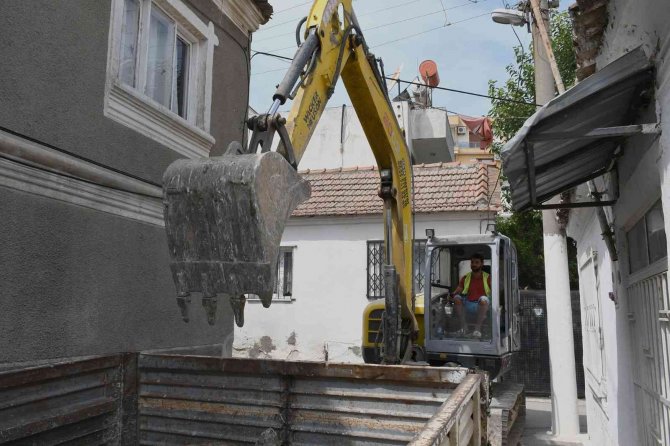 Yenilenme Sırası ‘Eski Kuşadası’na Geldi