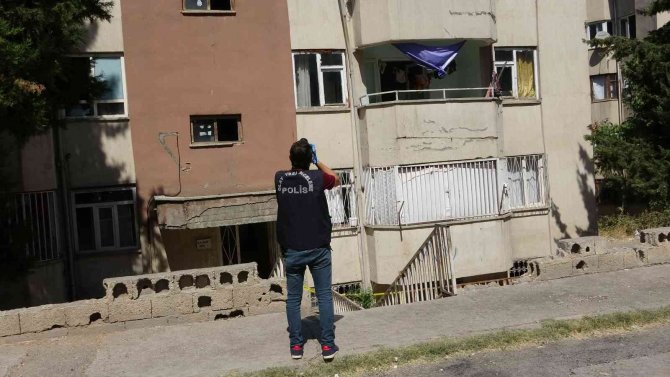 Yüksekten Düşen Engelli Vatandaş Ağır Yaralandı