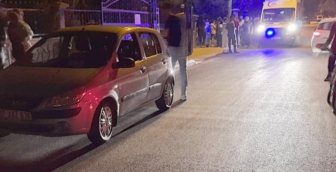 Otomobil Yayaya Çarptı: 1 Yaralı
