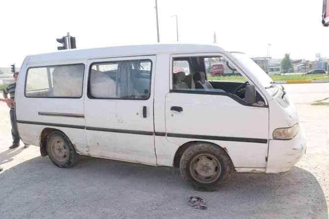 6 Gün Önce Çalınan Minibüs Bulundu
