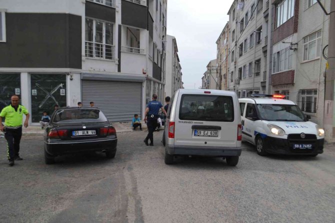Anahtarı Üzerinde Unutulup Kaşla Göz Arasında Çalınan Otomobil Kovalamaca Sonrası Yakalandı