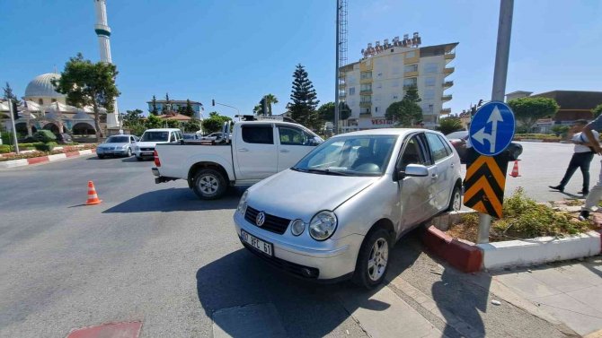 Kırmızı Işık İhlali Kaza Yaptırdı: 1 Yaralı