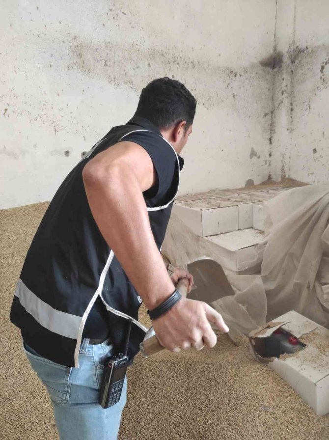 Balıkesir’de 2 Bin Litre Etil Alkol Ele Geçirildi