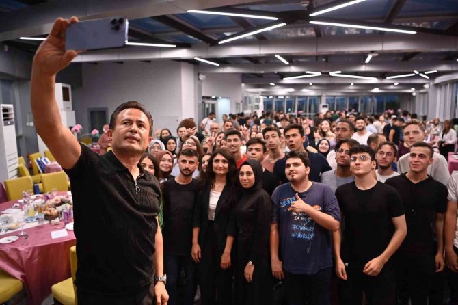 Başkan Yazıcı, Üniversiteye Yerleşen Tuzgem Öğrencilerinin Mutluluklarına Ortak Oldu