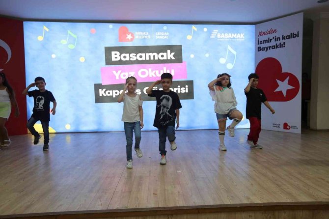 Basamak Yaz Okullarına Renkli Kapanış