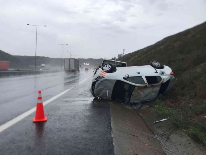 Beykoz’da Kuzey Marmara Otoyolu’nda Otomobil Takla Attı: 1 Yaralı