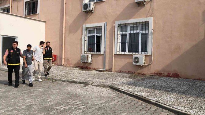 Bursa’da Su Saati Hırsızları Adliyeye Sevk Edildi