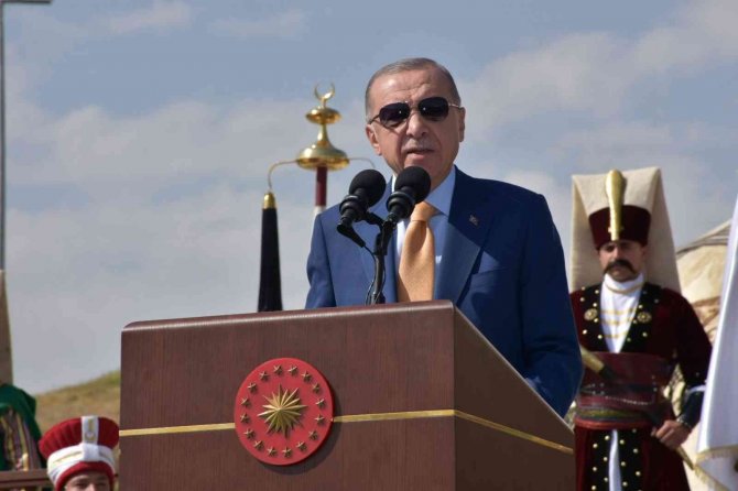 Cumhurbaşkanı Erdoğan: “Bir Gece Ansızın Gelebiliriz”
