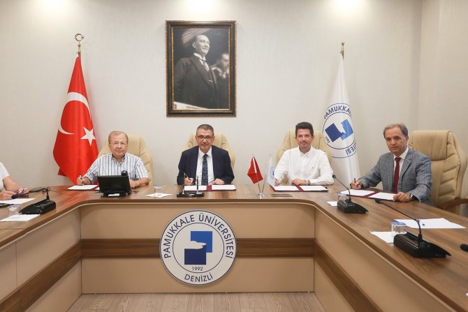 Paü’de Konferans Salonuna Melek Sözkesen’in İsmi Verildi