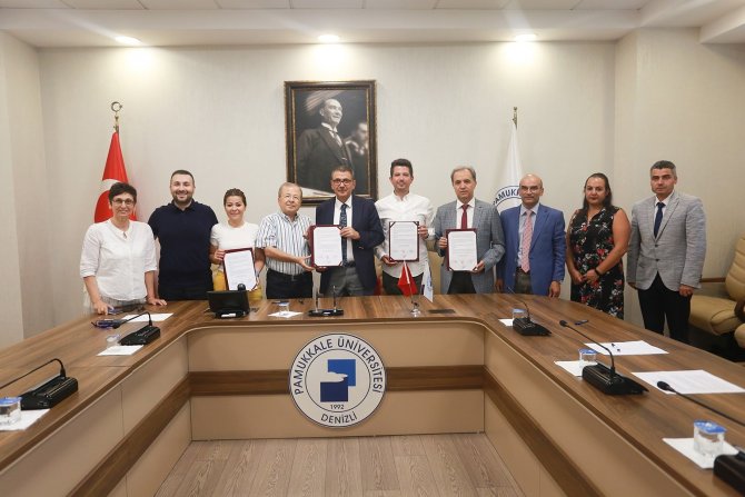 Paü’de Konferans Salonuna Melek Sözkesen’in İsmi Verildi