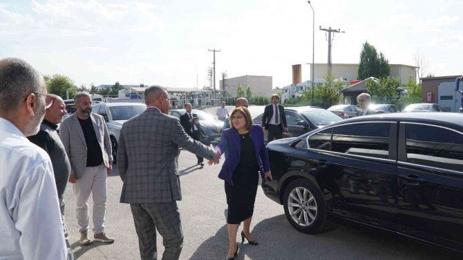 Şehir İçinde Ve Gezi Turlarında Hibrit Otobüs Dönemi