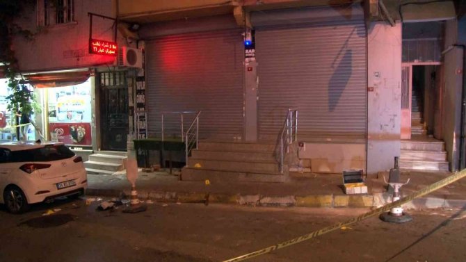 Gaziosmanpaşa’da Silahlı Kuyumcu Soygunu: 2 Yaralı
