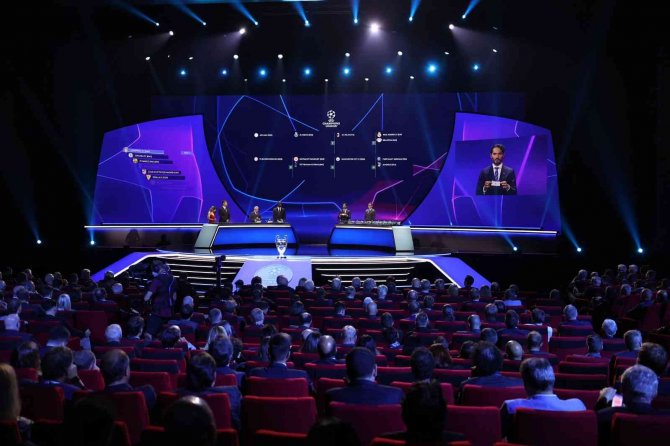 Bakan Kasapoğlu, İ̇stanbul’daki Uefa Şampiyonlar Ligi Kura Çekimini İzledi