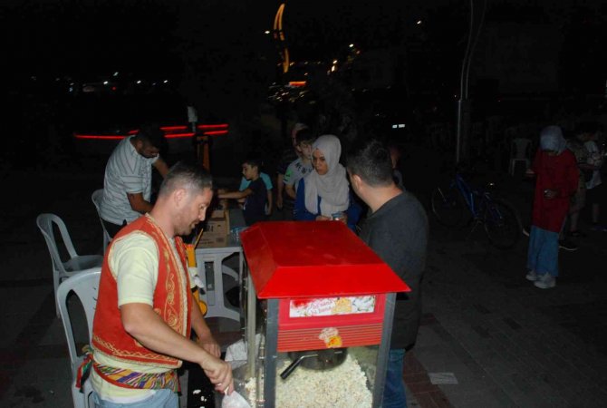 Gezen Sinema Tırı Gediz’de