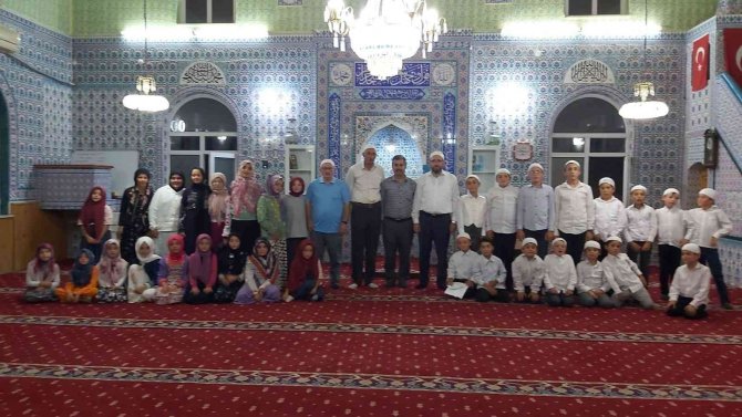 Hisarcık’ta Yaz Kur’an Kursu Hatim Programı