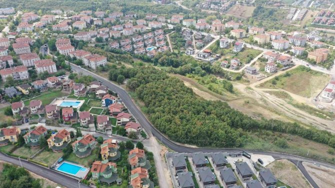 Başiskele’de Asfalt Çalışmaları Devam Ediyor