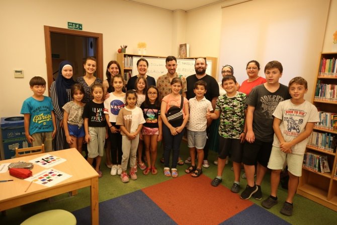 İ̇spanyol Yazar Nilüferli Kitap Kurtlarıyla Buluştu