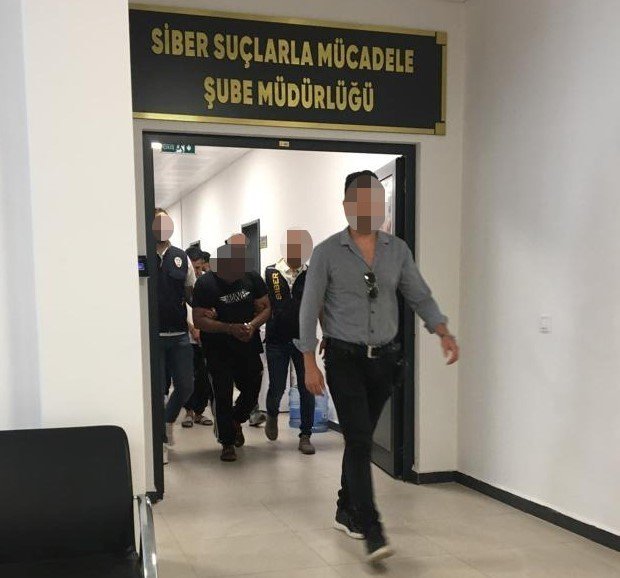 Sosyal Medyada Düşük Kredi Yalanıyla Dolandırıcılık Polise Takıldı