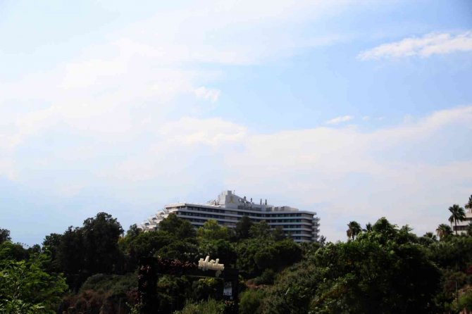 Yüksek Nemden Bunalan Antalyalılara Kötü Haber