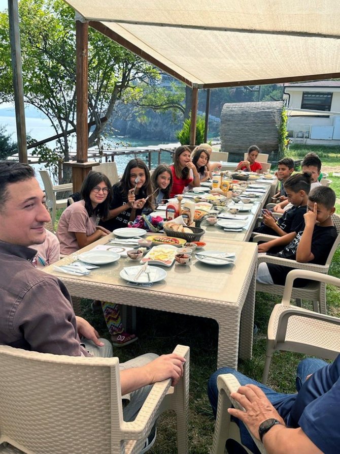 Kumyaka’nın Yaz Kur’an Kursu Öğrencileri Veda Kahvaltısında