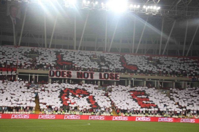 Sivasspor Taraftarlarından Koreografi