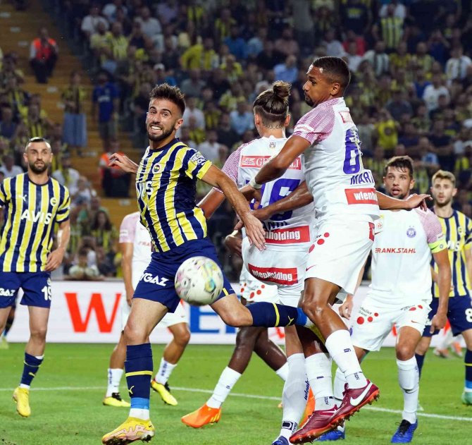 Uefa Avrupa Ligi: Fenerbahçe: 2 - Austria Wien: 1 (İ̇lk Yarı)
