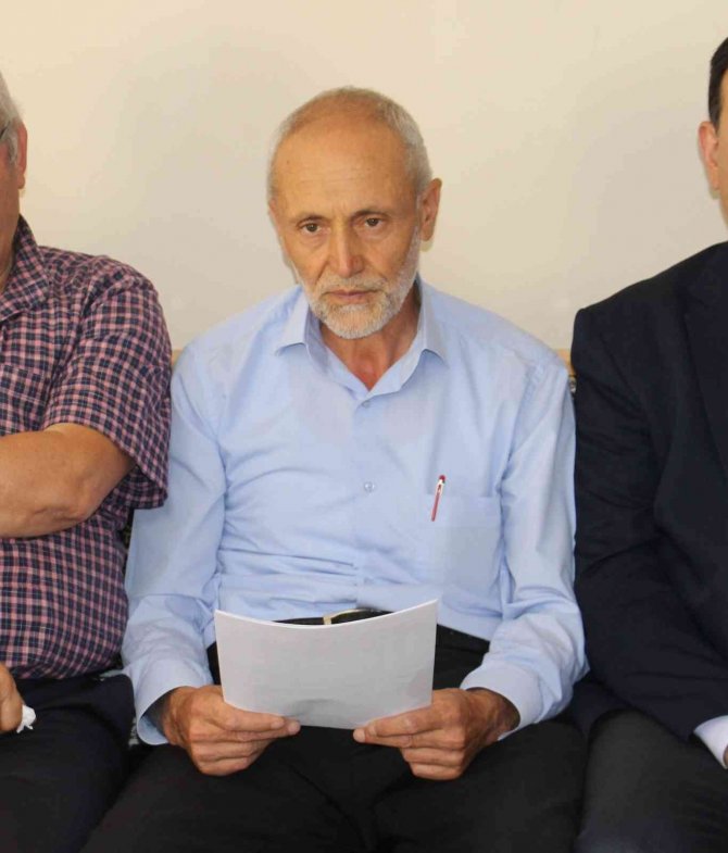 Ünlü Şarkıcıya Bir Tepkide Sivas’tan