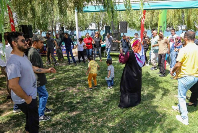 Van Büyükşehir Belediyesi Zihinsel Engelli Ve Ailelerini Ağırladı