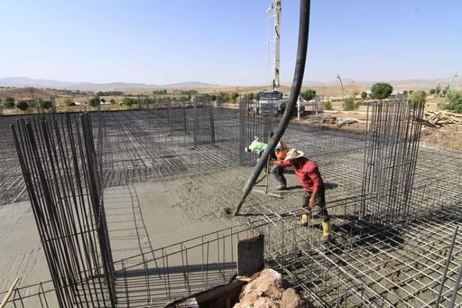 Özalp’te Kapalı Spor Salonunun Temeli Atıldı