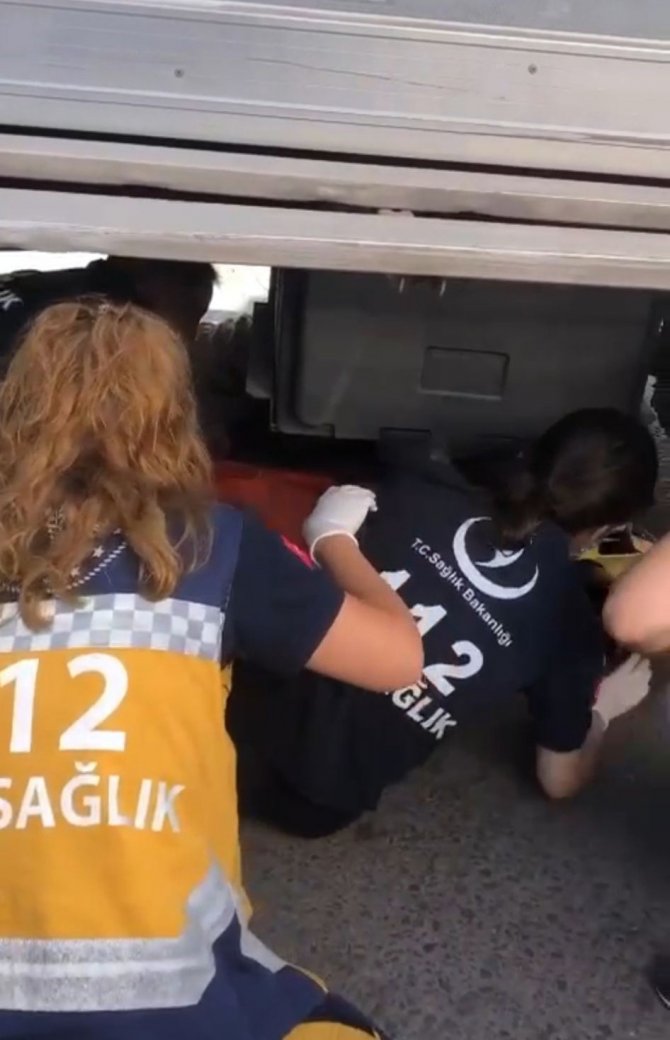 Yalova’da Tırın Altında Kalan Yaşlı Kadın Yaralandı