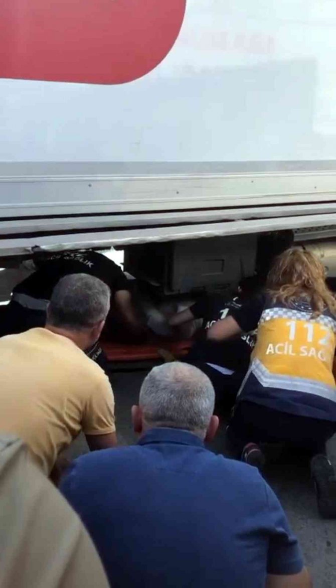 Yalova’da Tırın Altında Kalan Yaşlı Kadın Yaralandı
