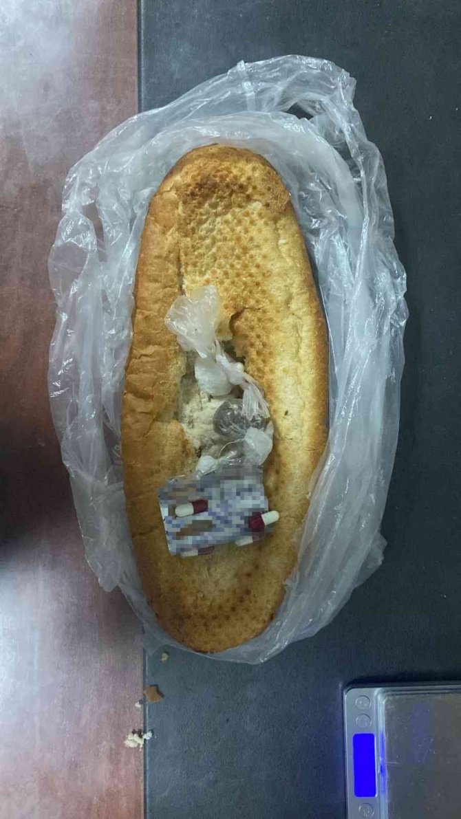 Ekmek Arası Uyuşturucu Sevkiyatı