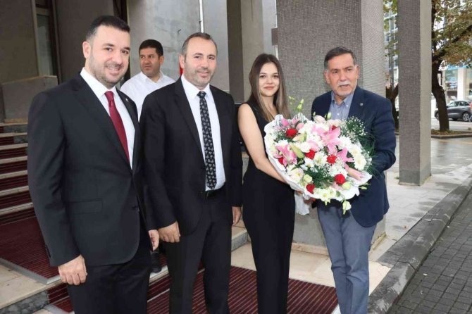 Zenbilci, Yalova Belediyesi’nin Çalışmalarını İnceledi