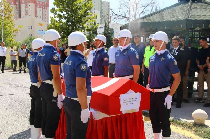 Trafik Kazasında Hayatını Kaybeden Polis Memuru İçin Tören Düzenlendi