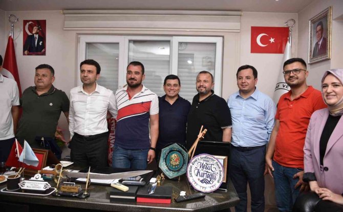 Tütüncü, Korkuteli Aşure Buluşmasına Katıldı