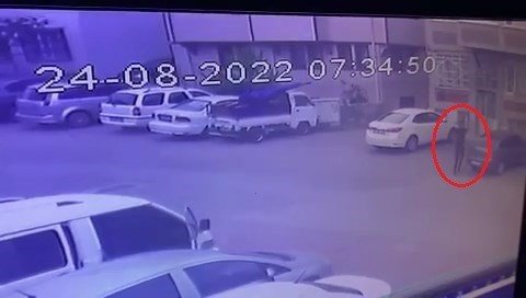Bursa’da Kamyonette Çalacak Bir Şey Bulamayınca Eve Girdiler
