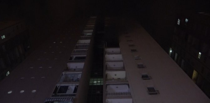 Toki̇’lerde Çıkan Yangında Bir İtfaiye Eri, 3 Vatandaş Dumandan Etkilendi