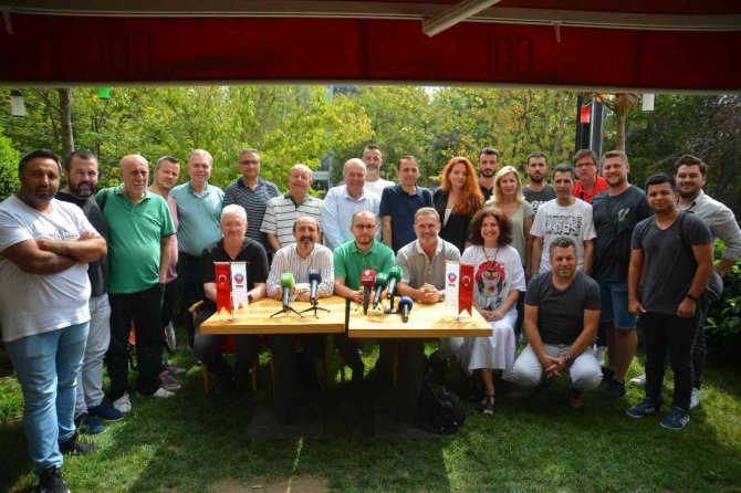 Bursaspor’da Tahsin Tam, İ̇smail Ertekin Ve Yönetici Mehmet Zahit Yanar Konuştu