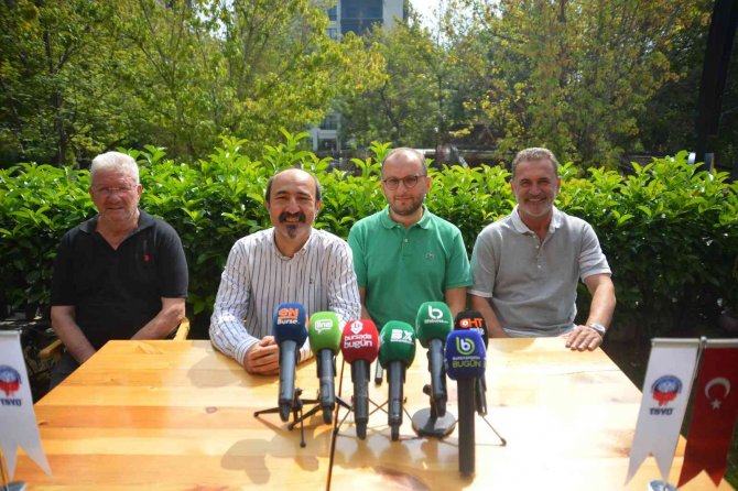 Bursaspor’da Tahsin Tam, İ̇smail Ertekin Ve Yönetici Mehmet Zahit Yanar Konuştu