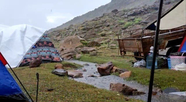 Beyağaç’a Fındık Büyüklüğünde Dolu Yağdı