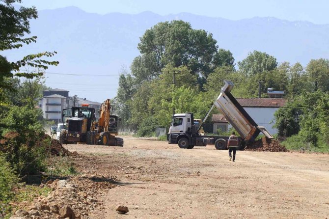 Düzce Belediyesinden Trafiği Rahatlatacak Çözümler