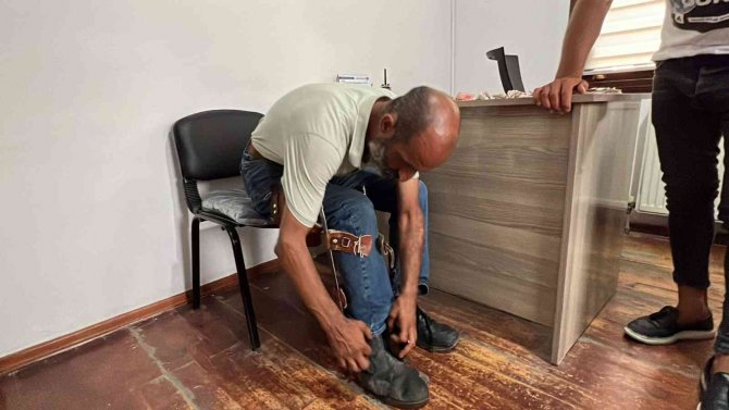 Topallayarak Giren Dilenci Koşarak Çıktı