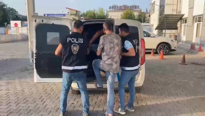 Elazığ’da İ̇yi̇ Parti İlçe Binasından Hırsızlık Yapan 2 Şüpheli Tutuklandı