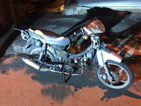 İ̇ki Şüpheli Çalıntı Motosiklet, Ruhsatsız Silah, Fişek Ve Uyuşturucu İle Yakalandı