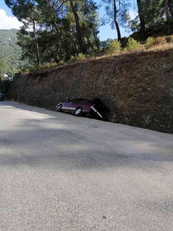 Fethiye’de Drift Yaparken Kaza Yapan Aday Sürücüye 9 Bin 556 Lira Para Cezası