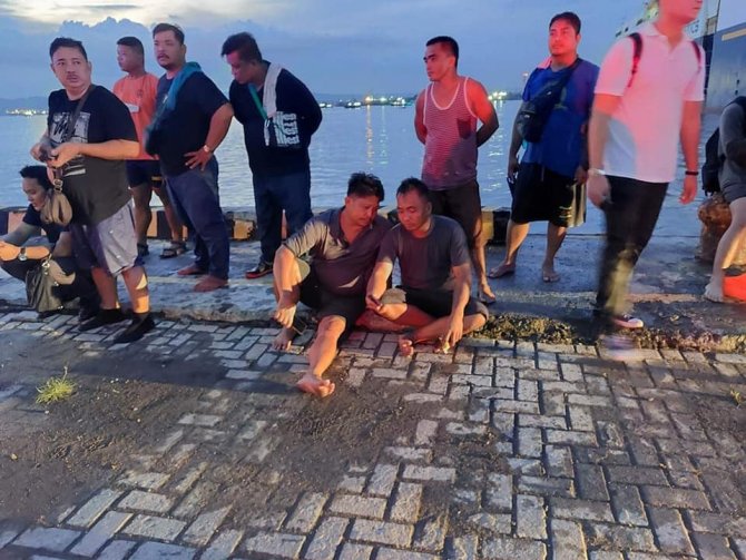 Filipinler’de 82 Kişinin Bulunduğu Feribotta Yangın
