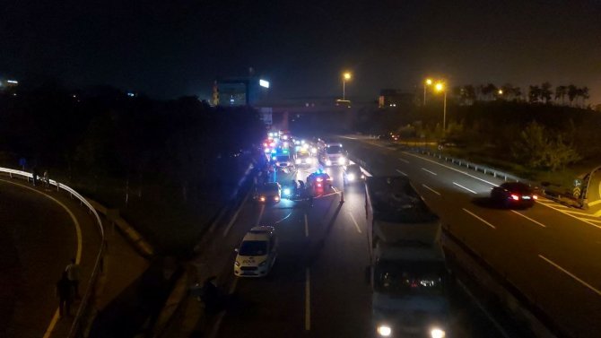 17 Yaşındaki Genç, Tırın Altında Kalarak Hayatını Kaybetti