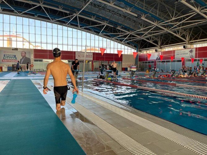 Olimpik Yüzme Havuzunun Açılması İle Olimpiyatlara Damga Vurdular