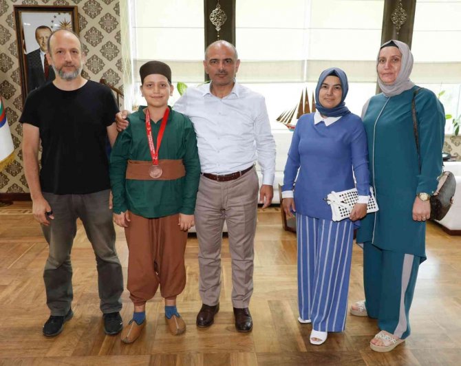 Geleneksel Türk Okçuluğu Branşında Türkiye Üçüncüsü Oldu